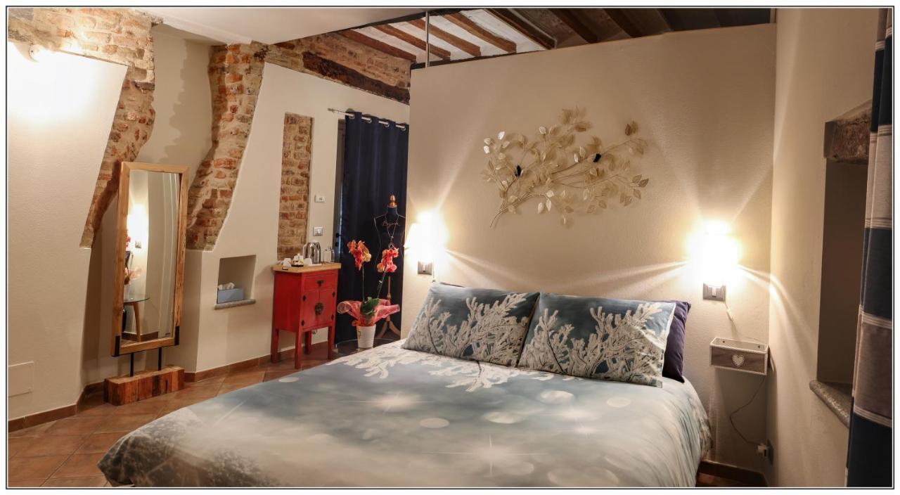 Il Giardino Sul Tetto B&B Guarene Buitenkant foto