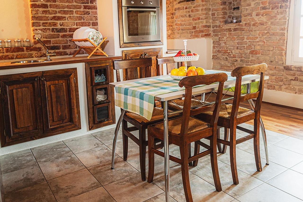 Il Giardino Sul Tetto B&B Guarene Buitenkant foto